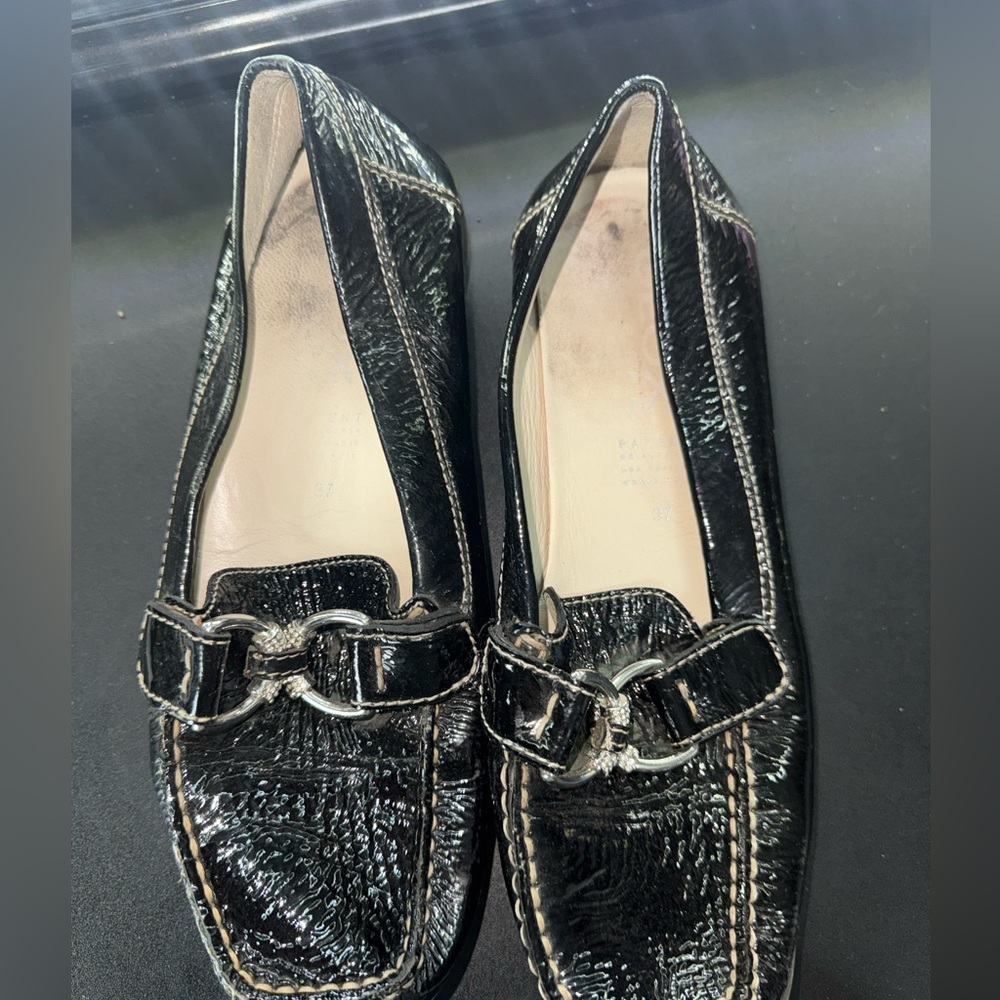 Black Patent Chain-Trim Women's Loafers Geox Brand